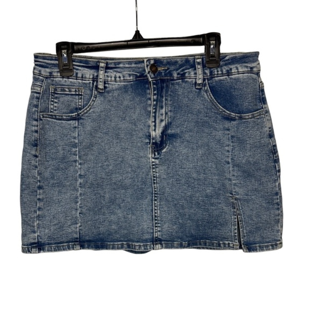 Luvamia Stretch Denim Skirt with‎ shorts